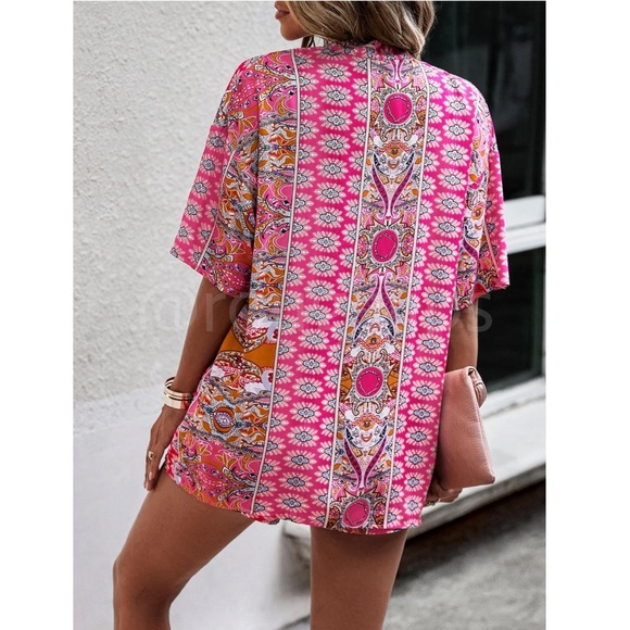 2 Piece Set: Pink Printed Kimono Shirt and Shorts - Picture 4 of 16